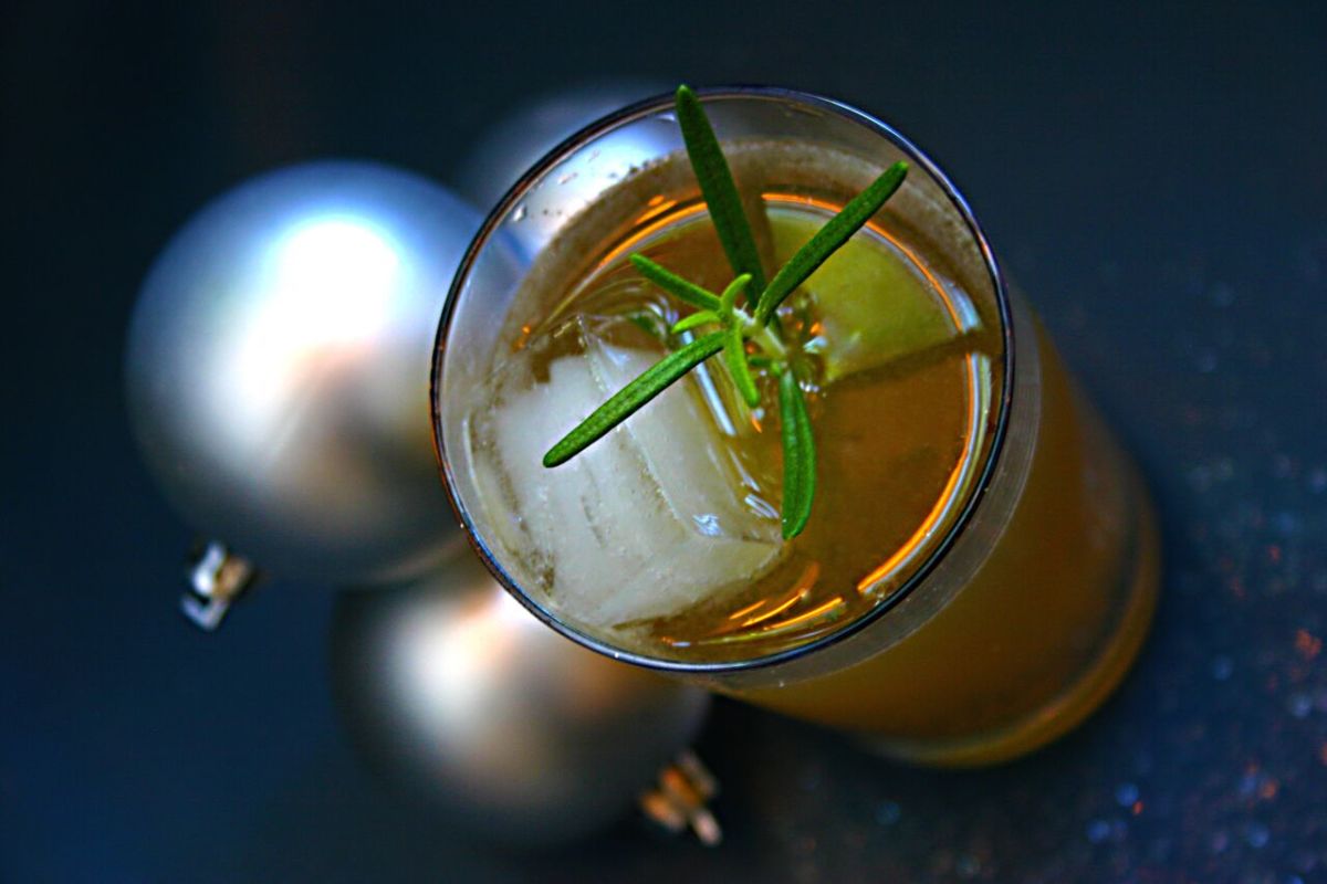 Pumpkin Spice is Old News! 5 Bespoke Autumn Cocktails for a Trendy Thanksgiving