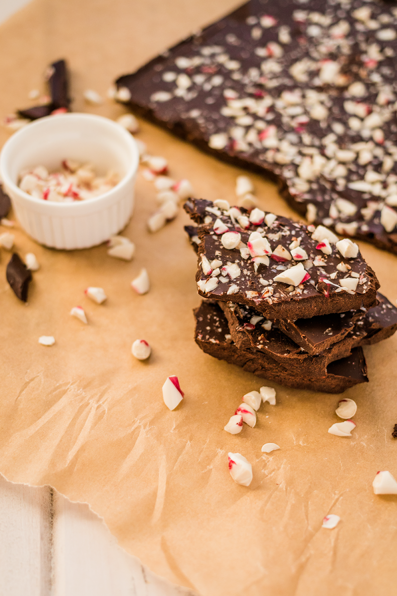 This vegan dark chocolate peppermint bark only requires 4-ingredients and less than an hour to make!