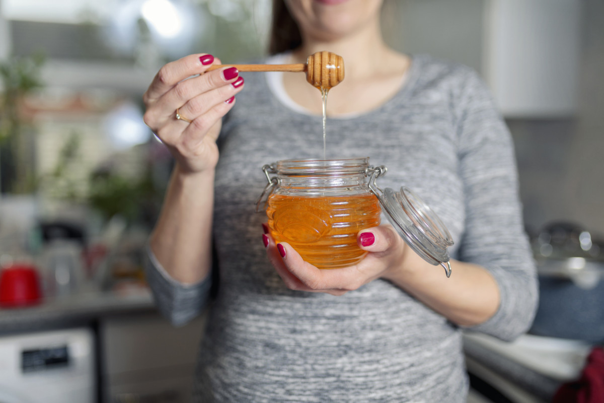 Here are the Manuka Honey Benefits That Will Change Your Life