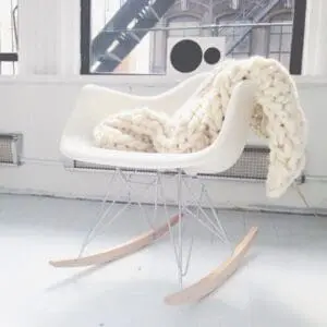 Chunky knitting patterns throw.