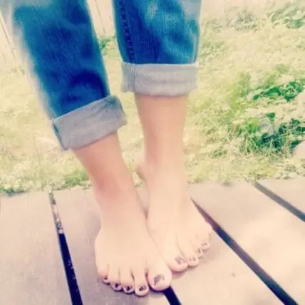 feet