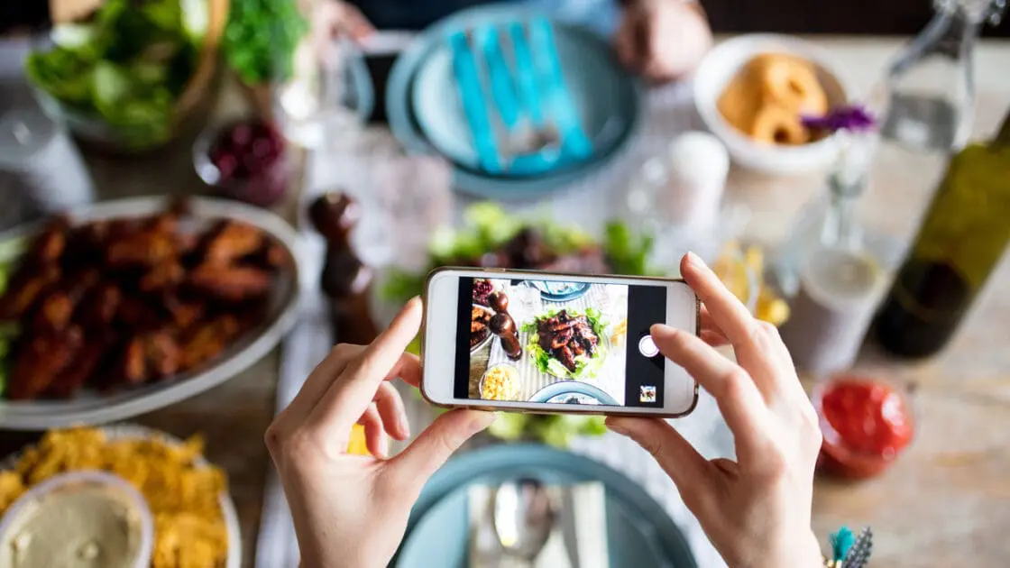 7 Secrets to Losing Weight without Losing Your Love of Food