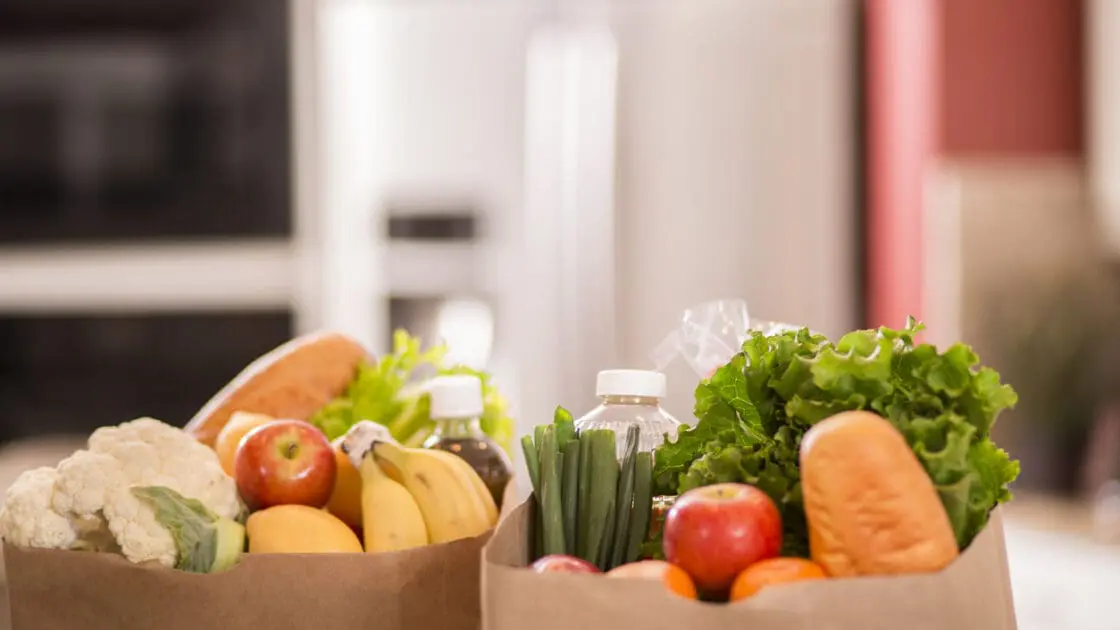 82% of American Homes Stock Up Organic Food, Survey Finds