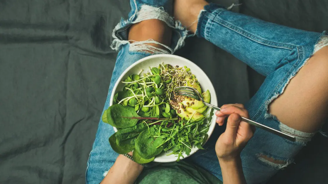 Does a Salad a Day Keep the Brain Age Away?