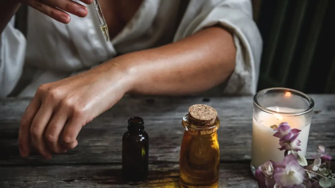 benefits of frankincense essential oils and uses