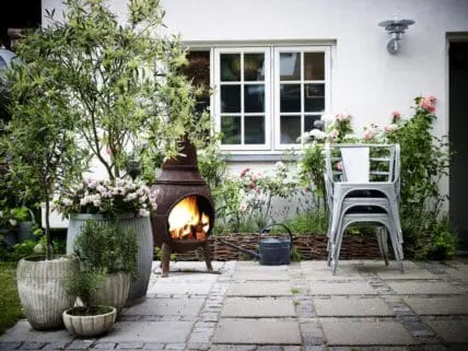 7 Easy Ways to Make the Most of Your Outdoor Living Space This Spring