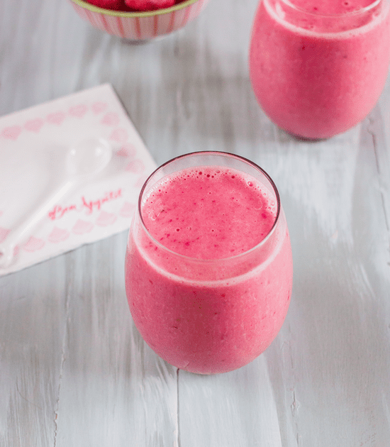 Get Healthy With This Berry Beet Detox Smoothie Recipe