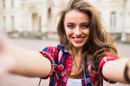 How to Grow Gorgeous Eyebrows That Won't Quit