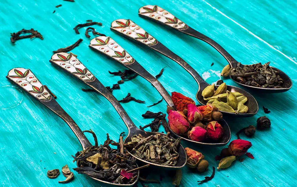 How To Steam Your Face With Facial Teas