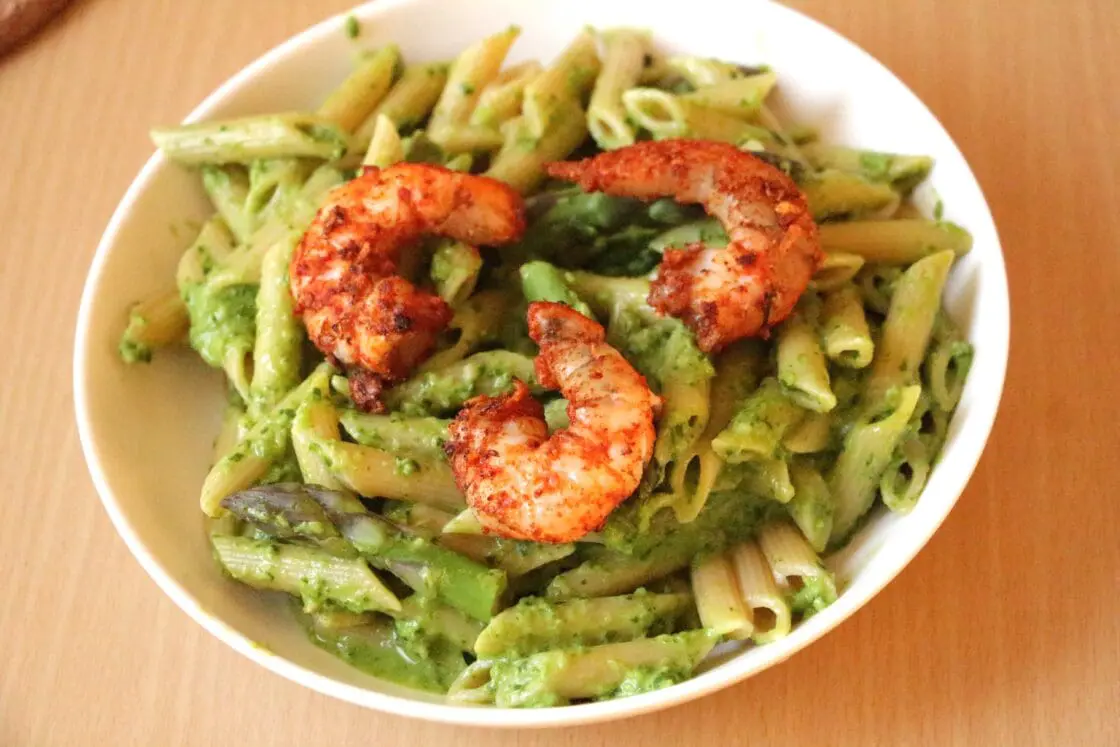 asparagus pesto pasta with cajun spiced shrimp