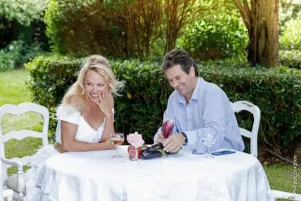 Pamela Anderson Opens ‘Sensual’ Vegan Pop-Up Restaurant in France