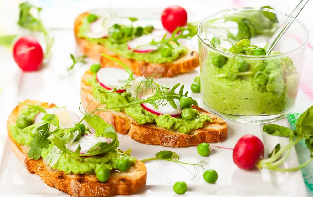 pea puree sandwich