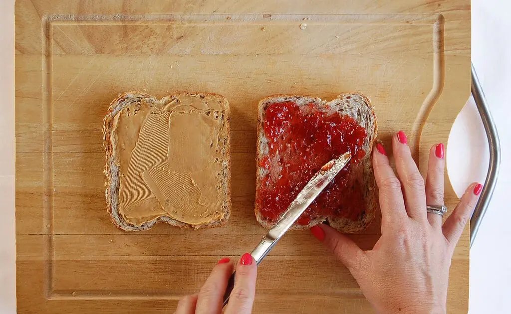 pb j