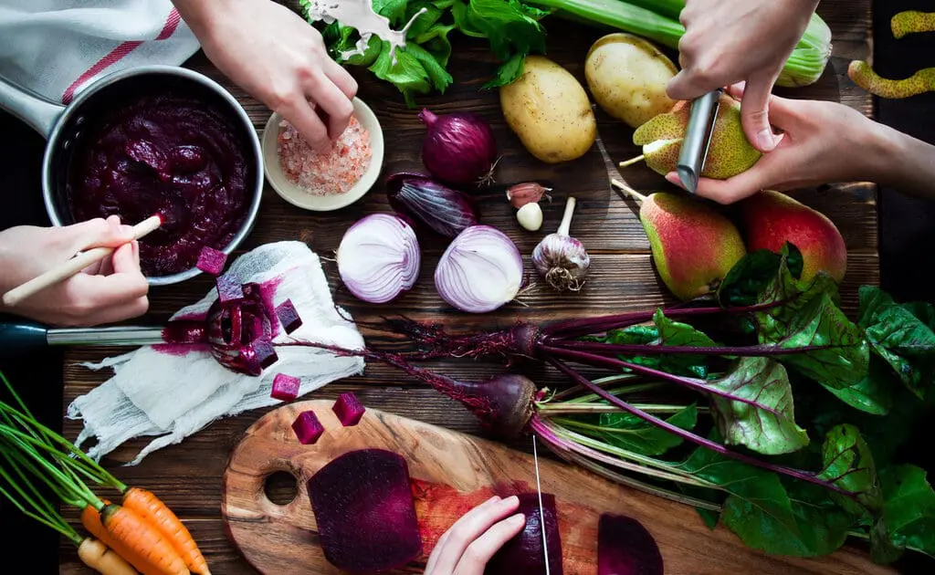 Plant-Based Meal Kit Leader Purple Carrot Partners with Forks Over Knives Media Company