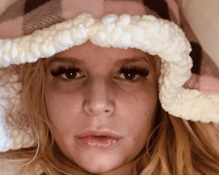 How Jessica Simpson Healed Her Swollen Pregnancy Feet