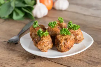 Vegans Can Eat Meat, Too: Real Meat Cells ‘Grow’ Meatballs Without the Cow [Video]