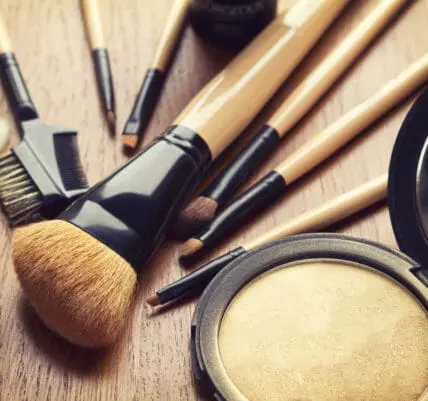 Why You Need Vegan Makeup Brushes in Your Kit