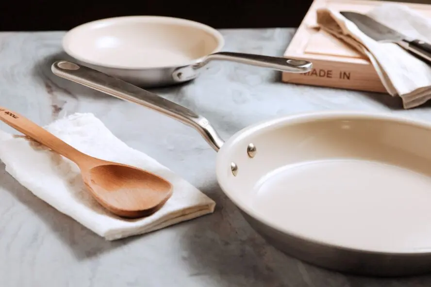 Made In CeramiClad™ Non Stick 1 (1)