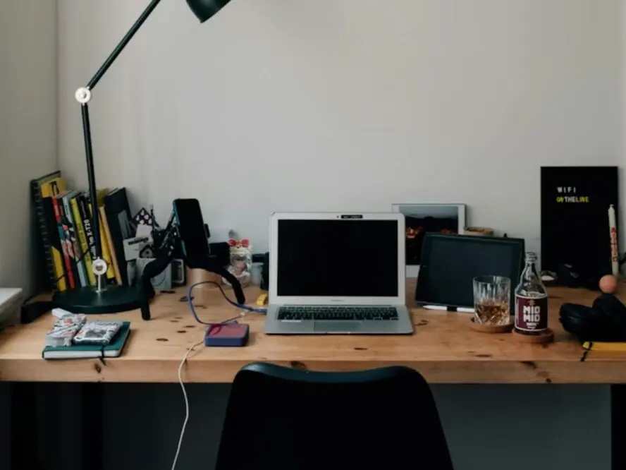 Pick Up Clutter Unsplash