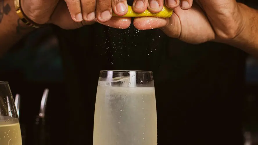 cocktail using champagne jonathan borba unsplash