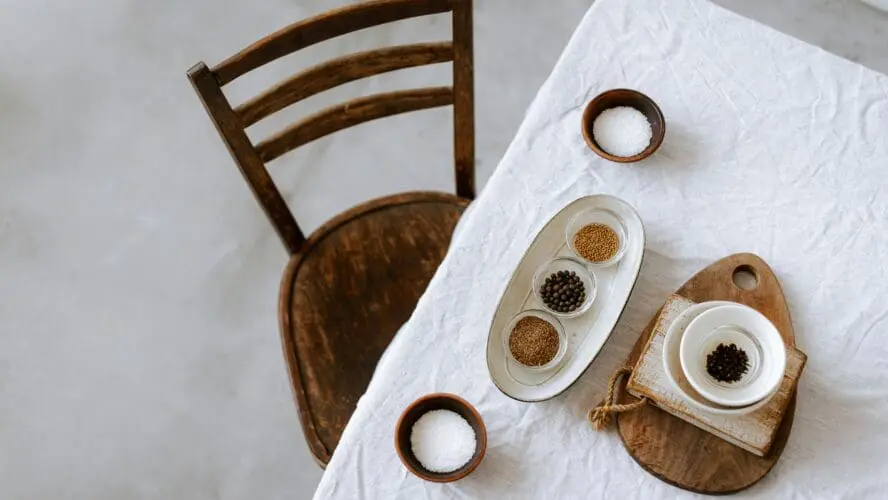 Herbs and Spices that Naturally Stop Sugar Cravings Cinnamon Unsplash