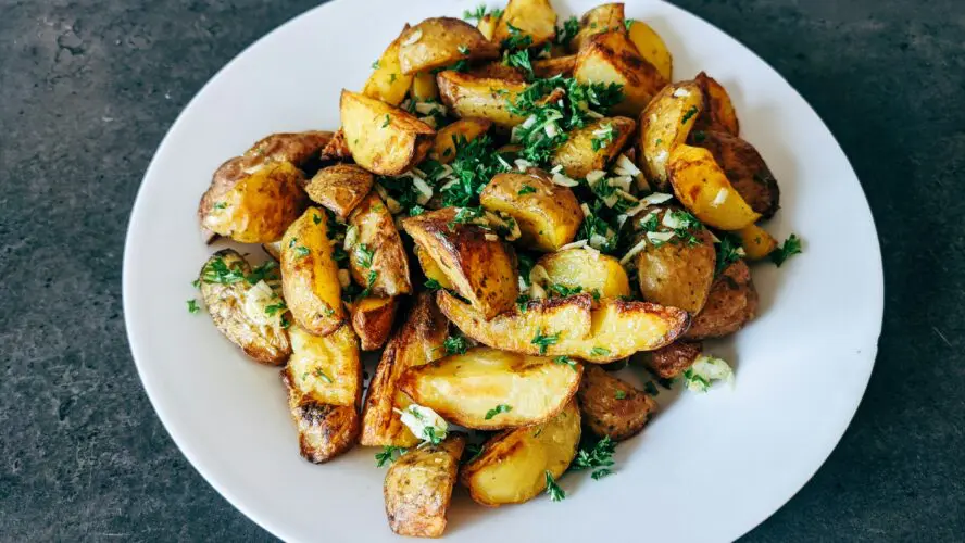 Roasted fingerling potatoes with yogurt and herbs markus winkler unsplash