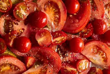 ways to eat tomatoes olimpia davies unsplash