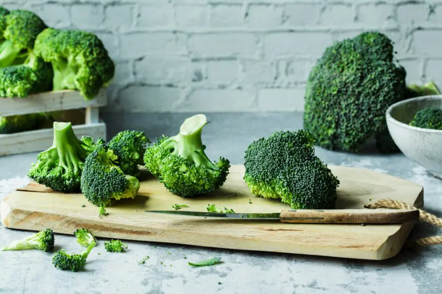 broccoli spring seasonal ingredients patrycja jadach unsplash
