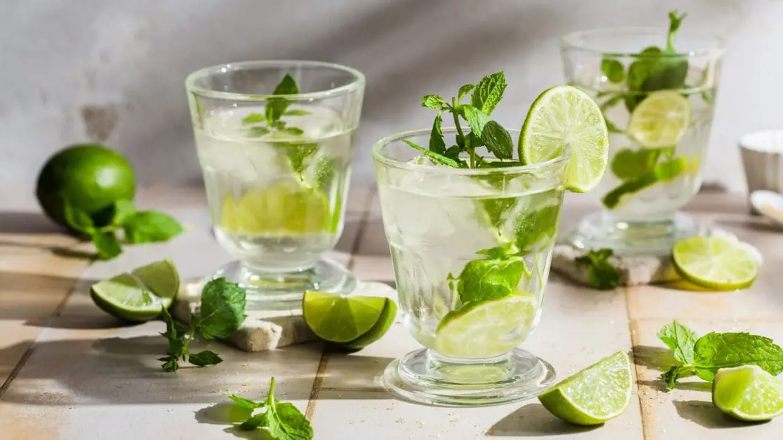images of homemade mint mojitos showing how to make a mojito