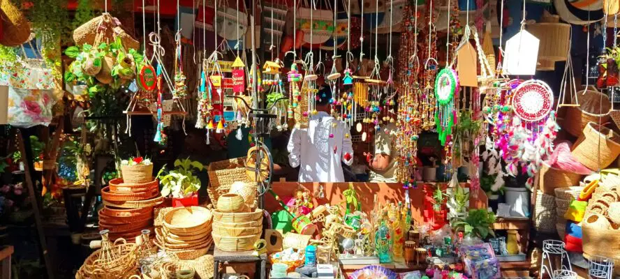 learn customs tabarak hossain sharif G0 unsplash