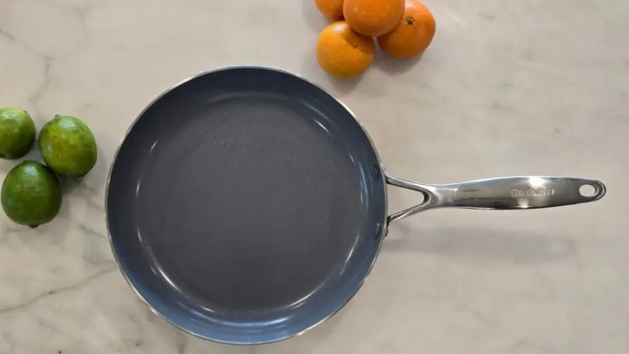 Image of a GreenPan Valencia Pro frypan shot from above.