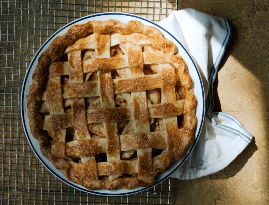Image of the Made In Pie Serving Set being used to bake a gorgeous apple pie.
