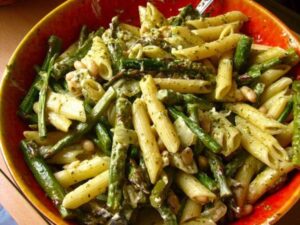 asparagus and white bean pasta