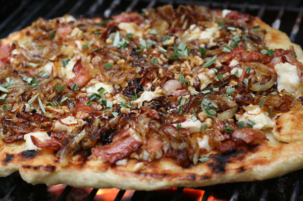 grilled pizza