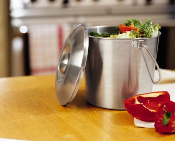 kitchen compost bin option 1