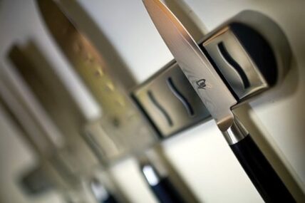 knives