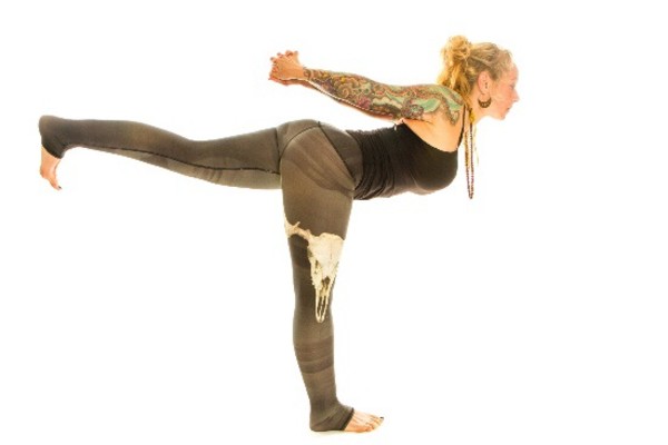 Balancing table leg extensions