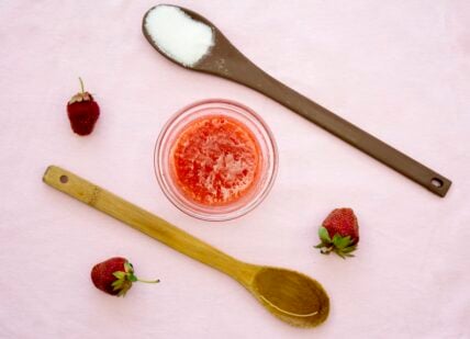 2 DIY Lip Scrub Exfoliating Recipes