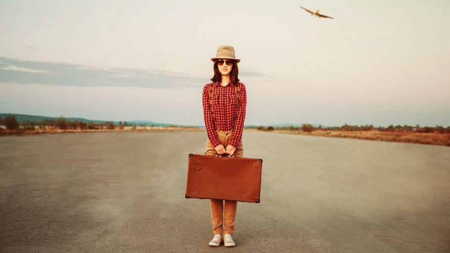 7 Travel Beauty Products for Serious Wanderlust