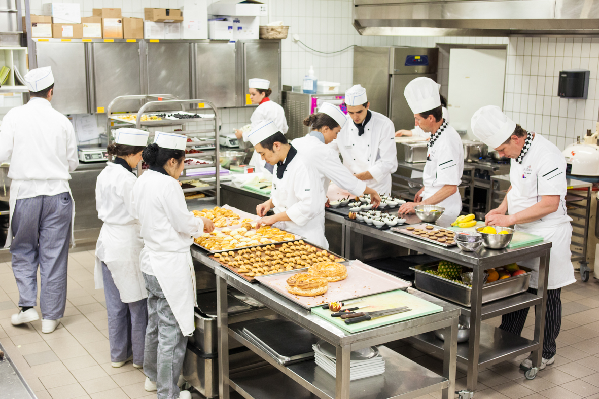 Learn How to Cook: 5 Culinary Programs for Non-Chefs