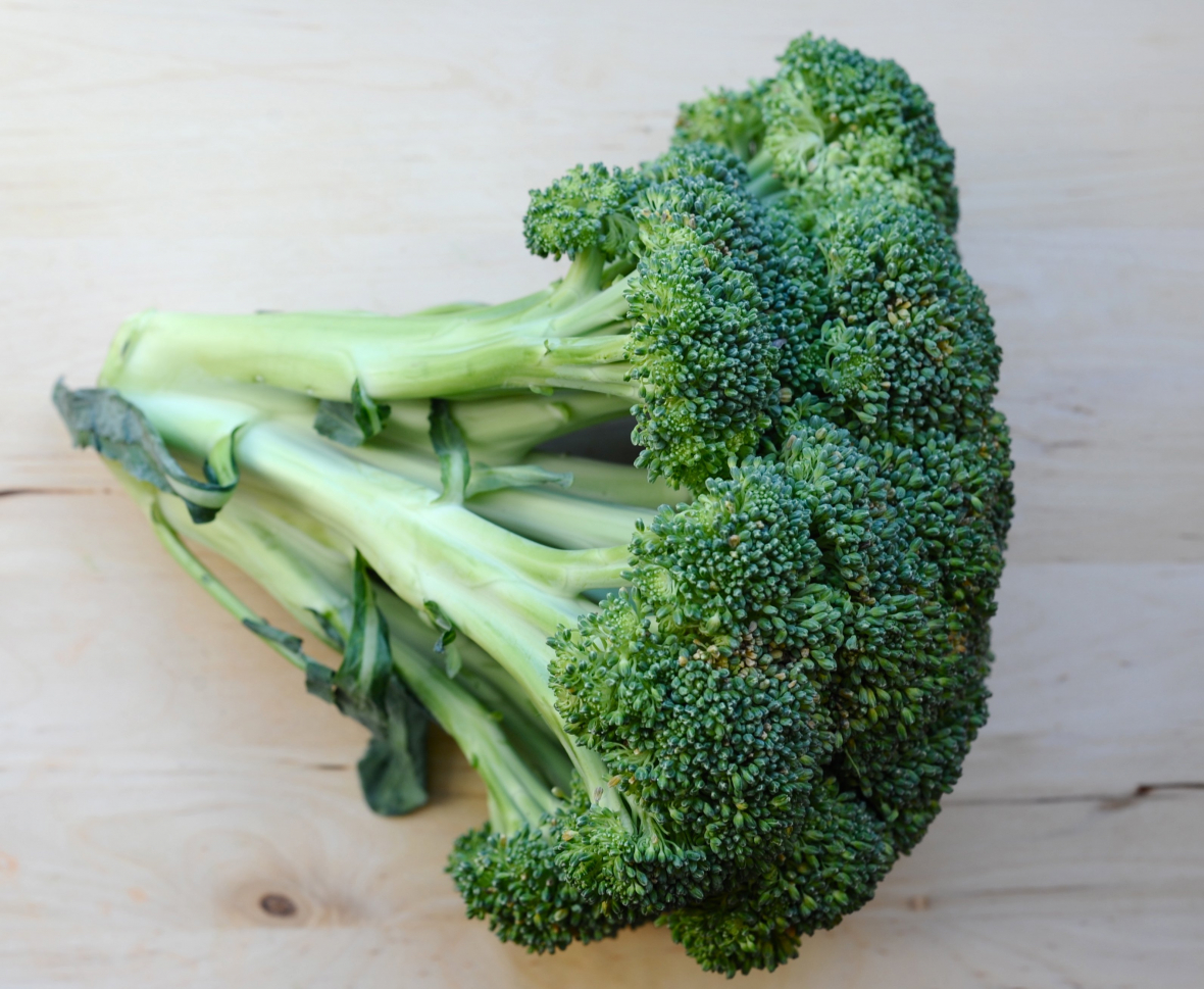 Immune-Boosting Detox Soup Recipe with Broccoli, Avocado and Arugula - Organic Authority