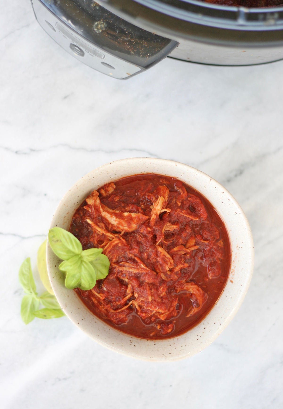 This Italian Crockpot Chicken with Garlic and Basil is Pasta Night Comfort Food - Organic Authority