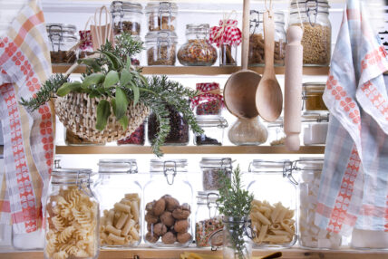 15 Essential Detox Kitchen Pantry Items