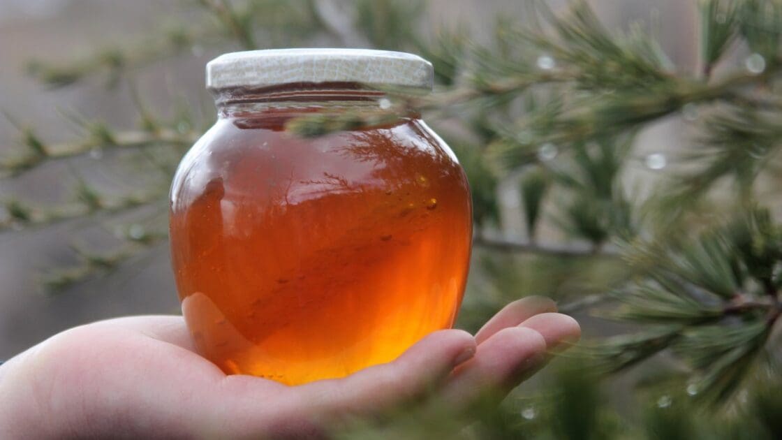 Here's How (and Why!) to Ditch Your Face Wash For Honey Cleansing