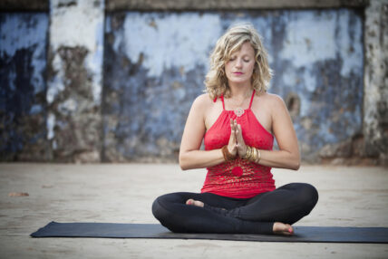 3 Spiritually-Uplifting and Health-Promoting Lifestyle Takeaways from Kundalini Yoga