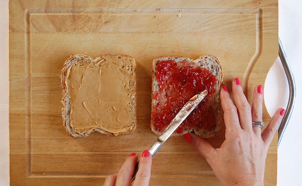 pb j