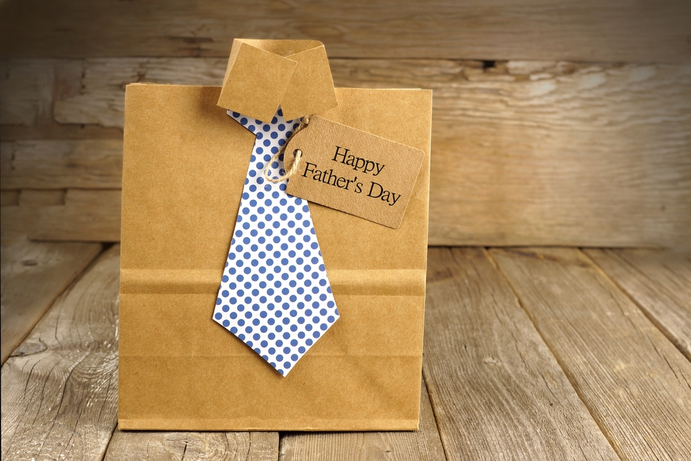 Personalized Father's Day gifts for your dad.