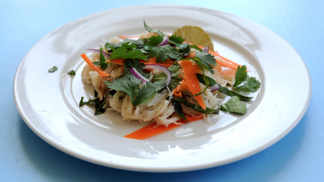 rice noodles with tamarind sauce