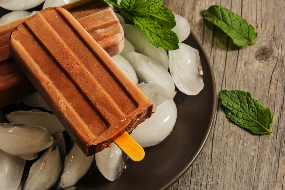 chocolate fudge popsicles