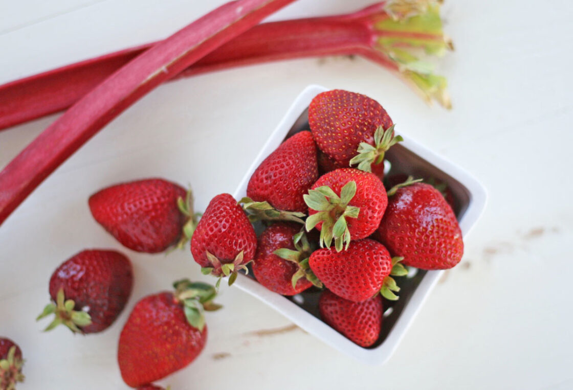 strawberry rhubarb compote
